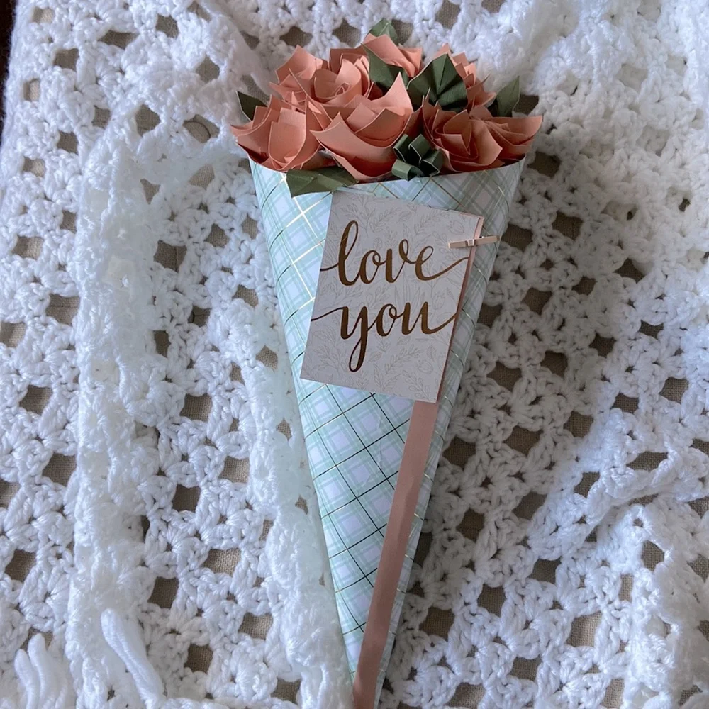 Home Decor Rose Bouquet Creating Lasting Memories - Picture 4 of 4